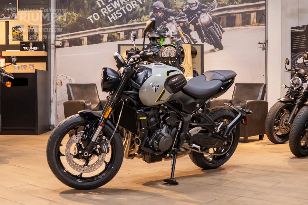 2026 Triumph Trident 660 in Stone Grey, photo 5 of 9