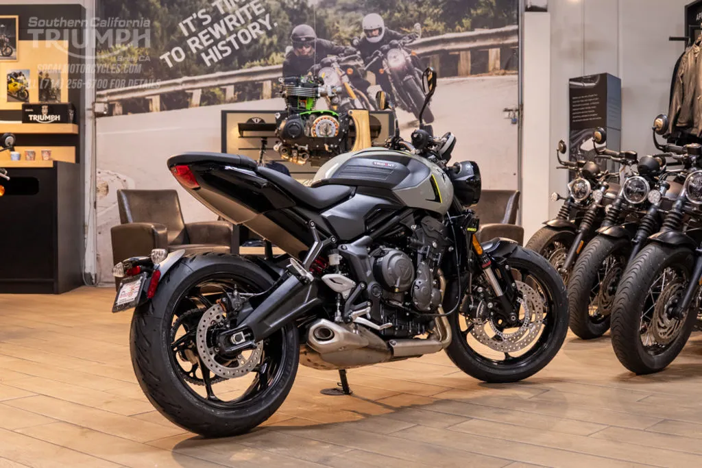 2026 Triumph Trident 660 in Stone Grey, photo 9 of 9