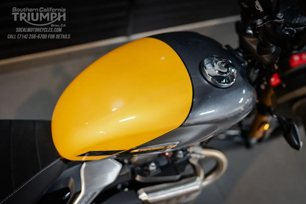 2026 Triumph Scrambler 900 in Mineral Grey / Cosmic Yellow, photo 3 of 10