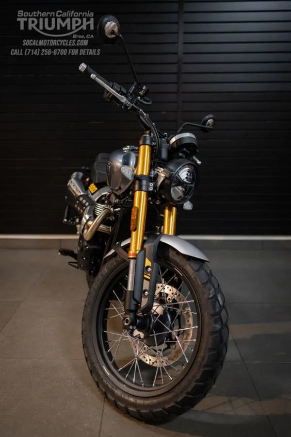 2026 Triumph Scrambler 900 in Mineral Grey / Cosmic Yellow, photo 6 of 10