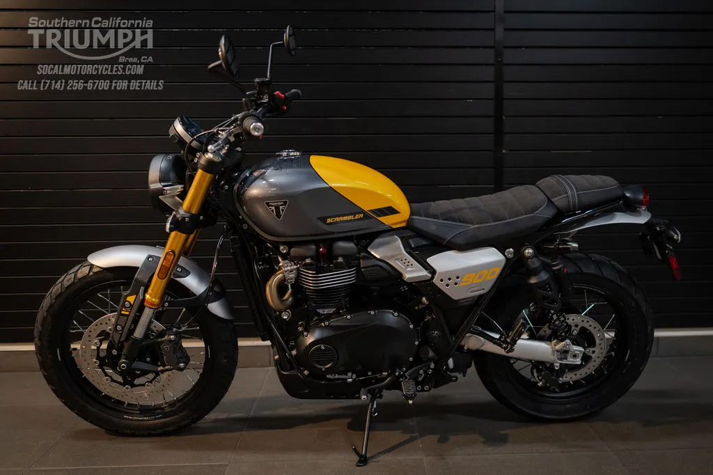 2026 Triumph Scrambler 900 in Mineral Grey / Cosmic Yellow, photo 8 of 10