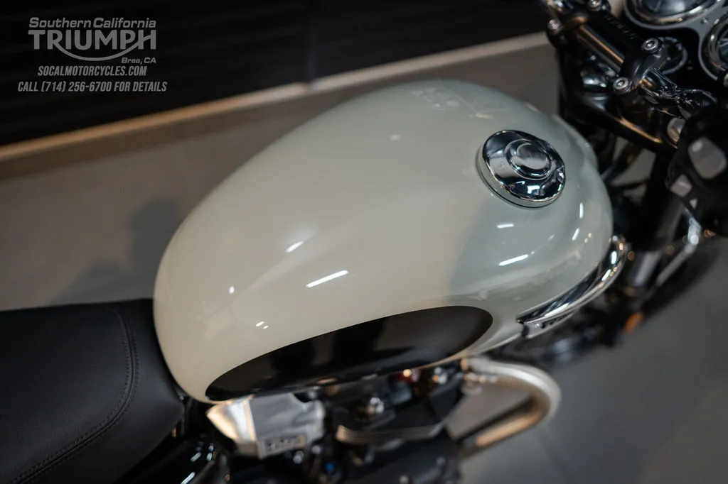 2026 Triumph Bonneville T100 in Stone Grey, photo 3 of 10