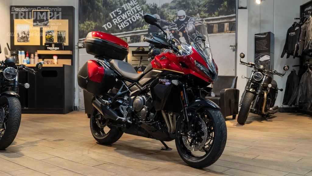 2026 Triumph Tiger Sport 800 Tour in Carnival Red, photo 3 of 8