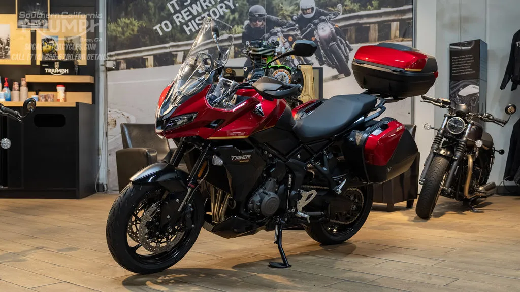 2026 Triumph Tiger Sport 800 Tour in Carnival Red, photo 5 of 8