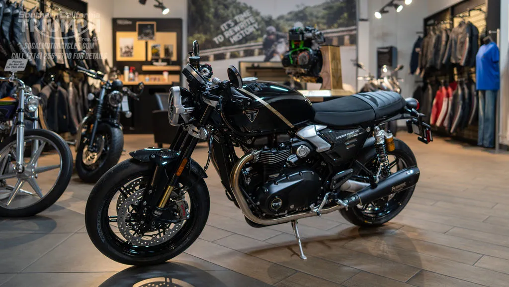 2027 Triumph Speed Twin 1200 TFC in Obsidian Gold, photo 8 of 12