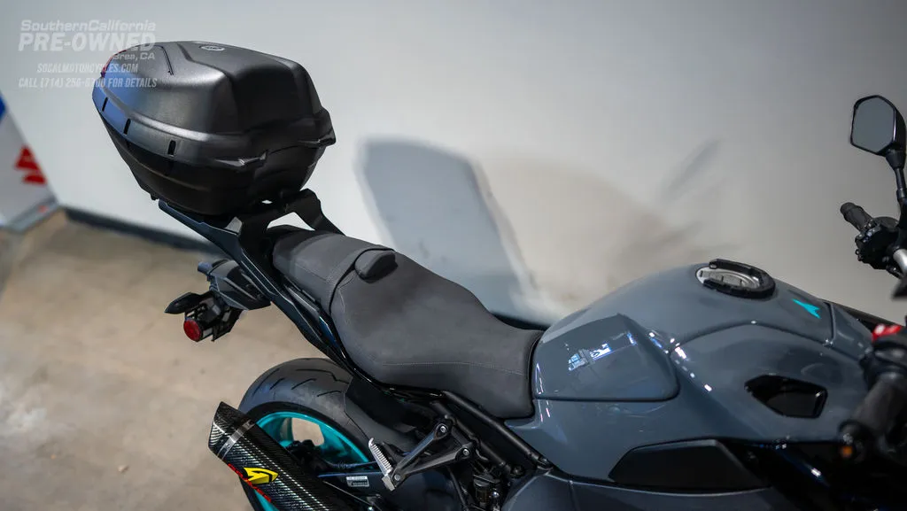 2023 Yamaha MT-10 in Gray, photo 3 of 10