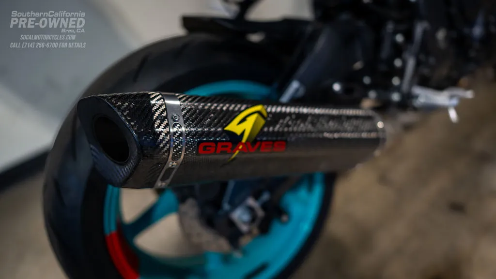2023 Yamaha MT-10 in Gray, photo 4 of 10