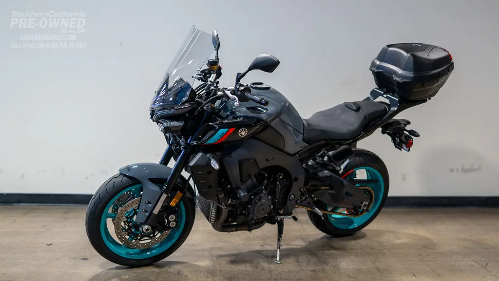 2023 Yamaha MT-10 in Gray, photo 7 of 10