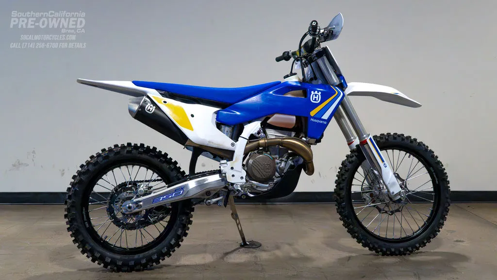 2025 Husqvarna FX 350 Heritage in Heritage Livery, photo 1 of 8