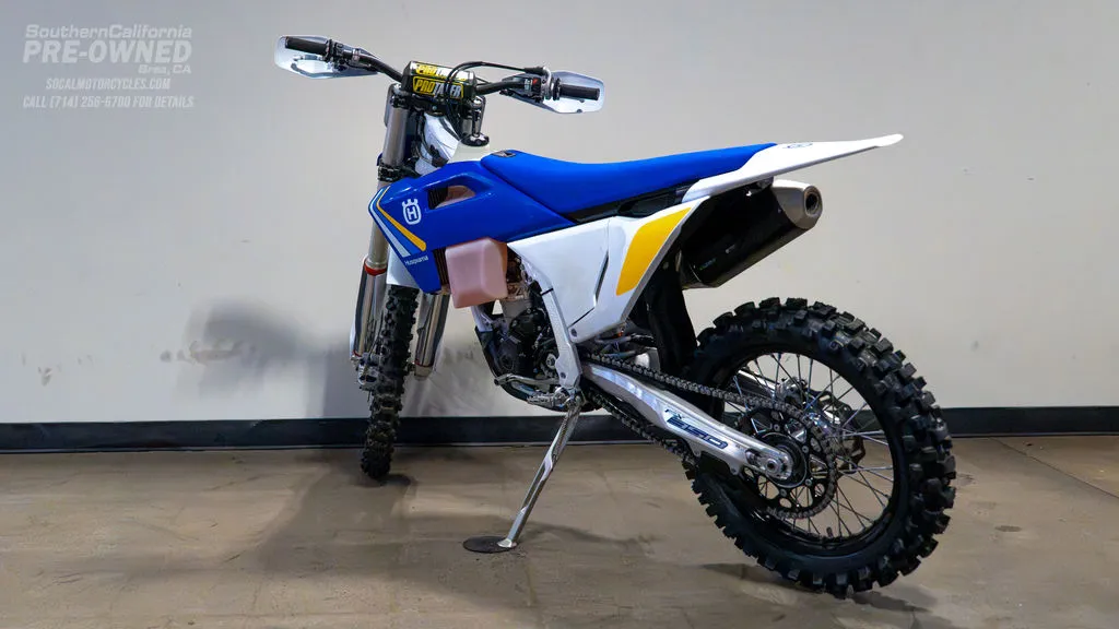 2025 Husqvarna FX 350 Heritage in Heritage Livery, photo 7 of 8