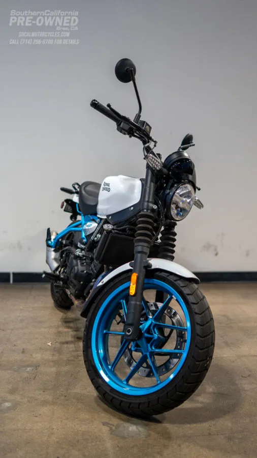 2026 Royal Enfield Guerrilla 450 in Brava Blue, photo 5 of 9