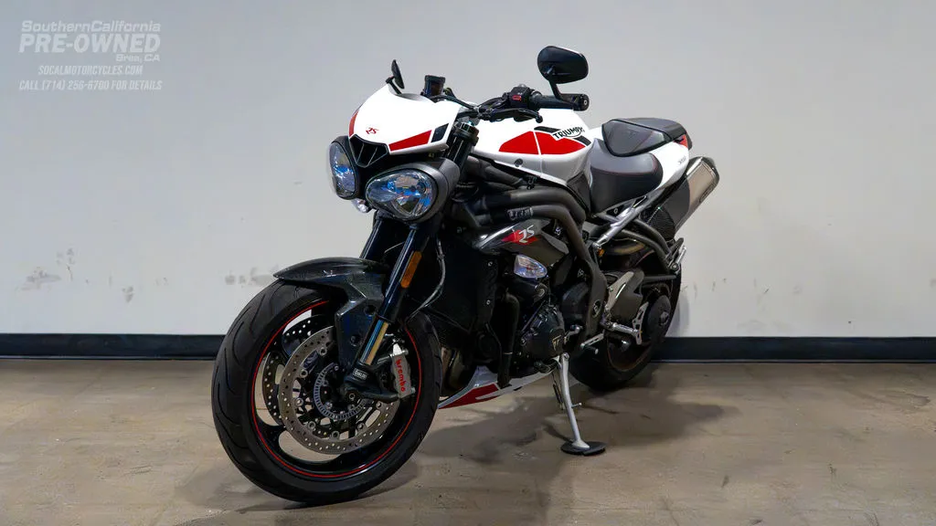 2020 Triumph Speed Triple RS in Crystal White, photo 5 of 8