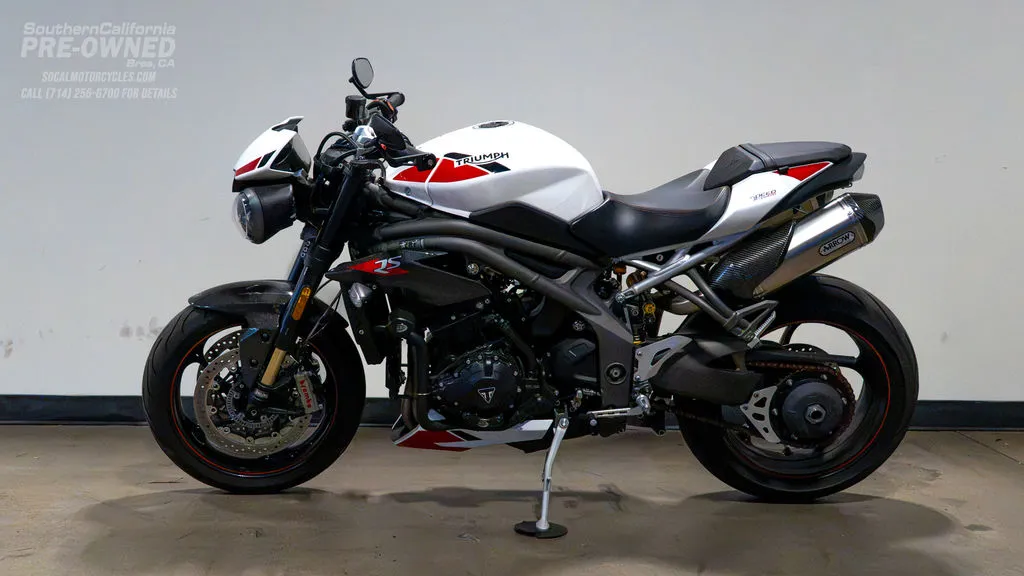 2020 Triumph Speed Triple RS in Crystal White, photo 6 of 8