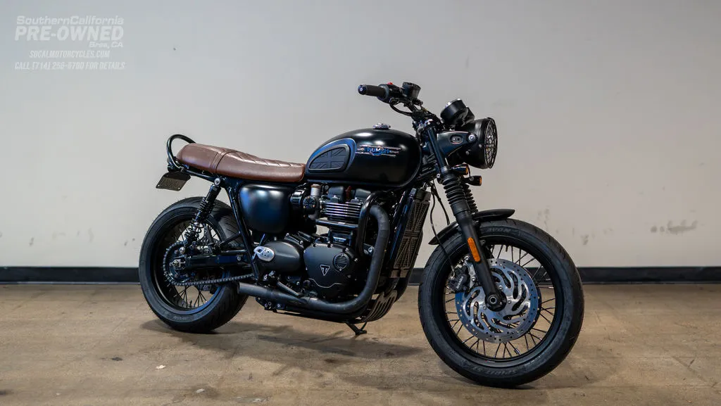 2024 Triumph Bonneville T120 in Stealth Black, photo 5 of 10