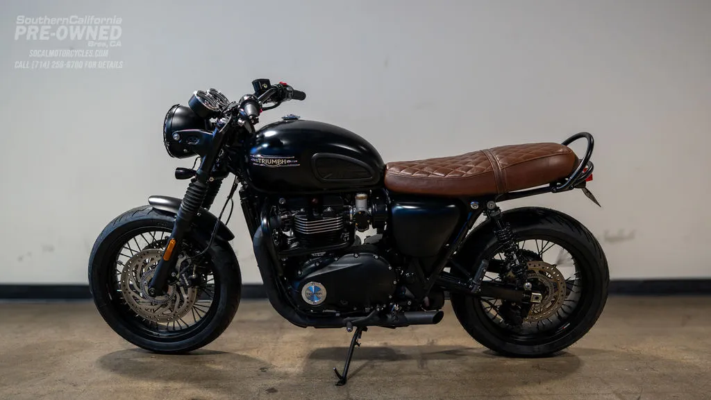 2024 Triumph Bonneville T120 in Stealth Black, photo 8 of 10